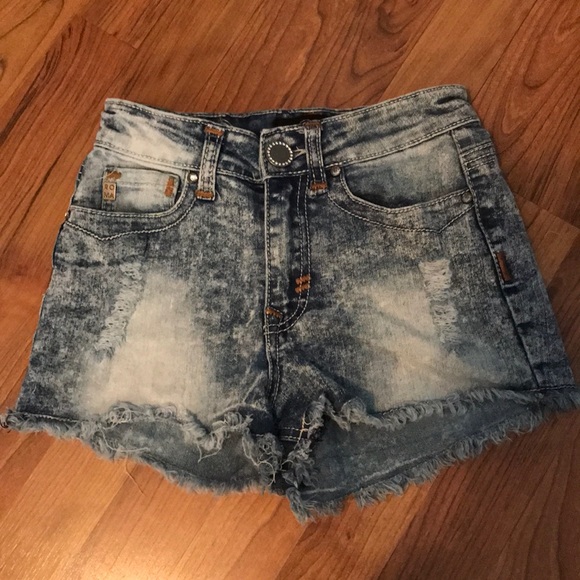 Pants - Faded jean shorts